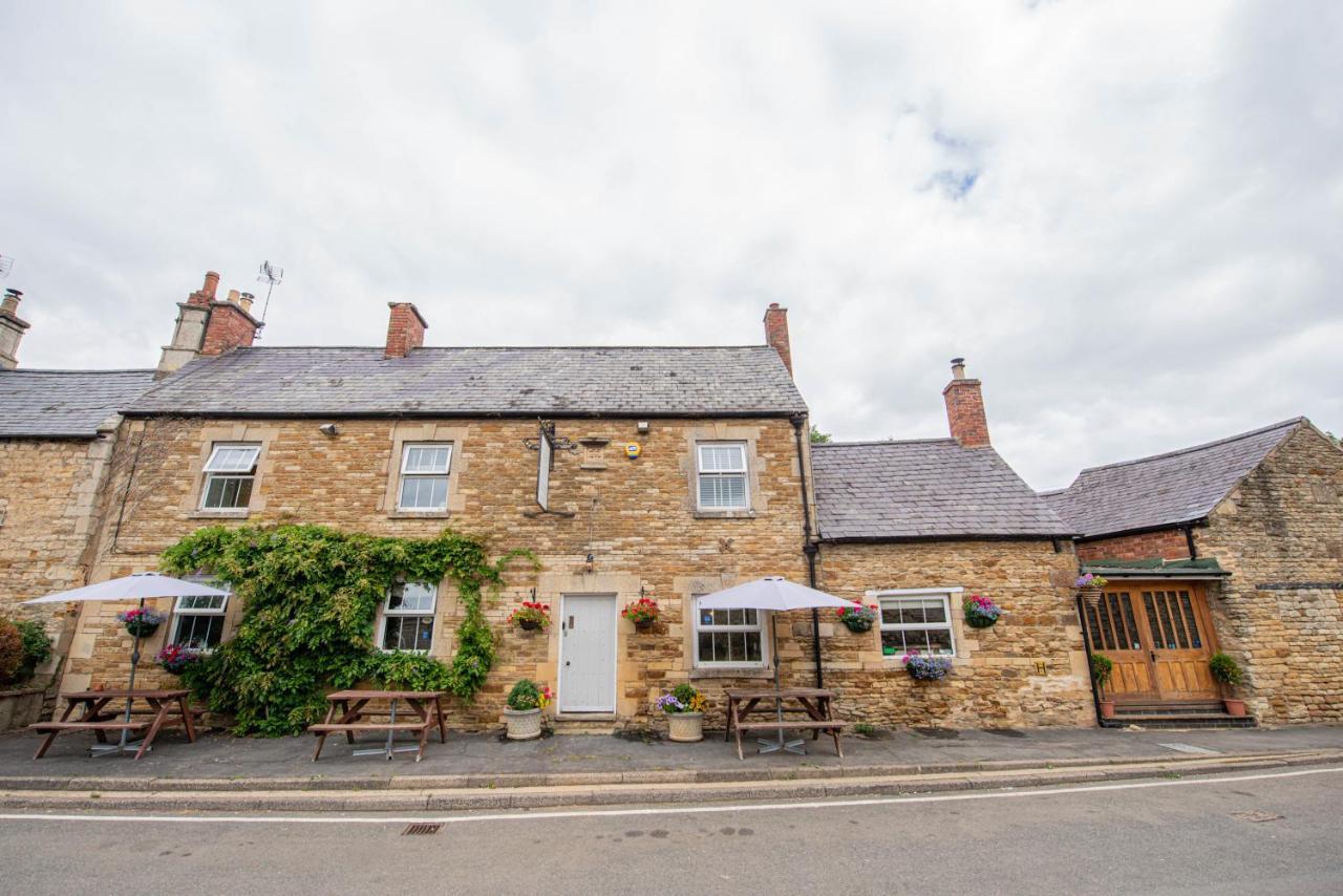 The George & Dragon Country Inn Seaton  Εξωτερικό φωτογραφία